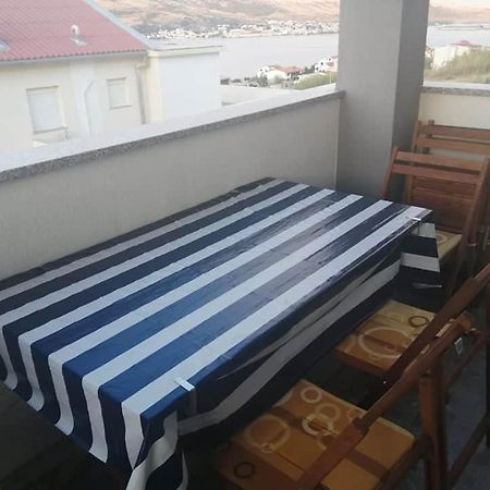 Appartement Apartman Dora à Pag Town Extérieur photo